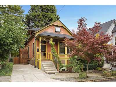 1711 SW Clay St Portland, OR 97201
