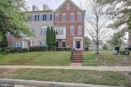 2808 Galeshead Dr Upper Marlboro, MD 20774