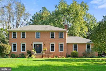 7381 Woodstone Ct Warrenton, VA 20187