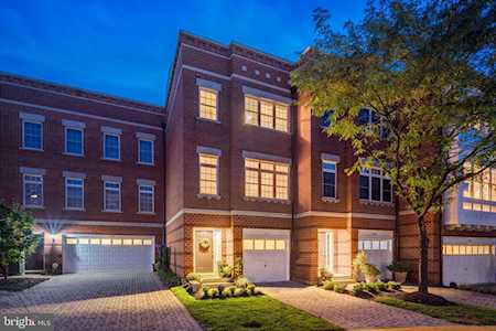 12076 Chancery Station Circle Reston, VA 20190