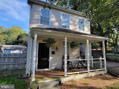 22 Post Office Ave Laurel, MD 20707