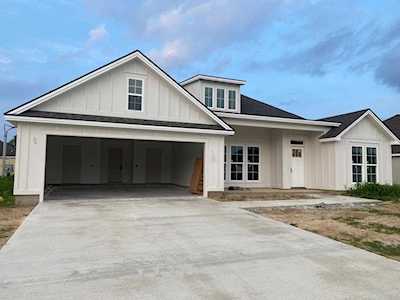 128 Floyd Mcneal Drive Hahira, GA 31632