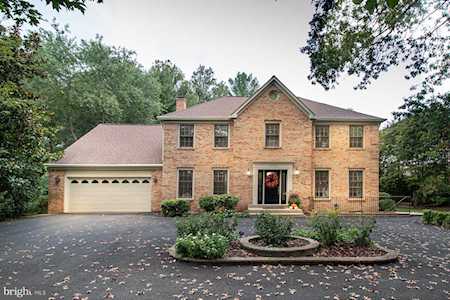 6208 Homespun Ln Falls Church, VA 22044