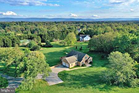 726 Pembroke Way Charles Town, WV 25414