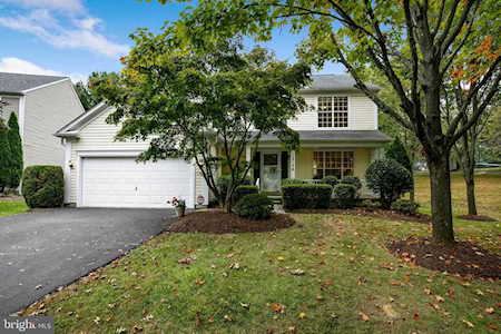 12136 Songbird Ln Germantown, MD 20876