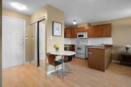 3089 Oak Street #PH5 Vancouver, BC V6H 2K8