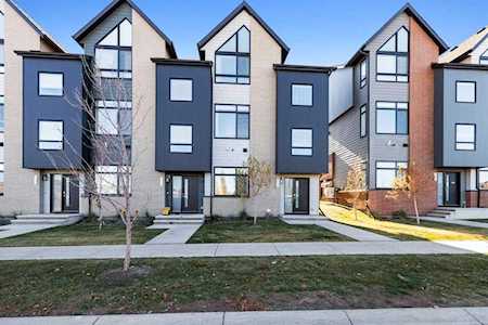 2935 136 Ave NW Calgary, AB T3P 1K3