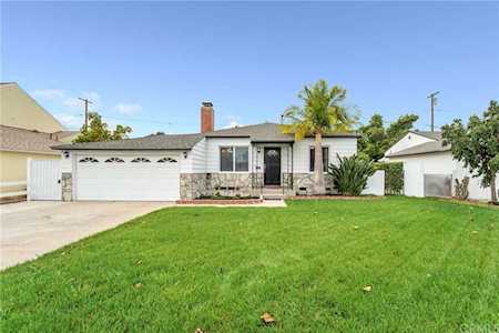 4225 Ocana Ave Lakewood, CA 90713