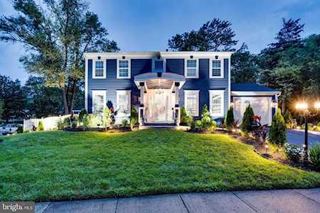 5308 Crown Point Rd Burke, VA 22015