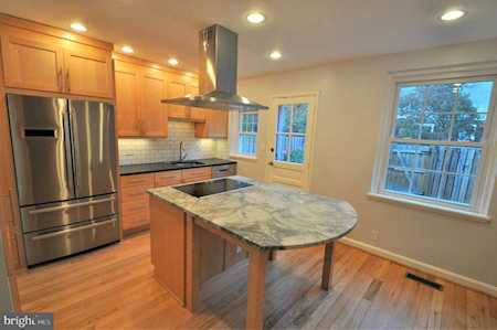 3141 Stafford St S Arlington, VA 22206