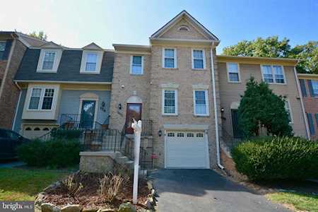 7212 Gentian Ct Springfield, VA 22152