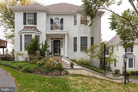 1131 Riverview Ln Conshohocken, PA 19428