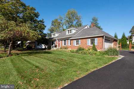 3207 Summerset Wilmington, DE 19810