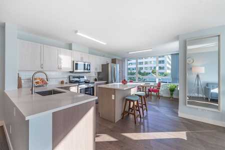 4380 Halifax Street #303 Burnaby, BC V5C 6R3