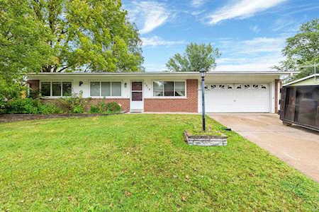 1410 Paddock Florissant, MO 63033