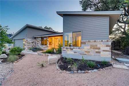 8500 Bar K Ranch RD Lago Vista, TX 78645