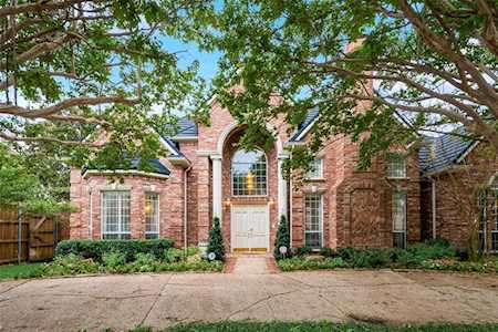 4927 Holly Tree Drive Dallas, TX 75287