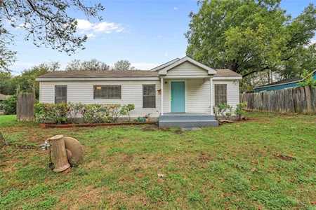 225 East Place White Settlement, TX 76108
