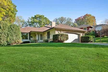 14912 Williamsburg Curve Burnsville, MN 55306