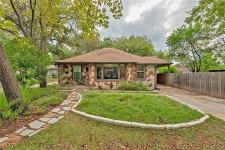 3005 E 14th ST Austin, TX 78702