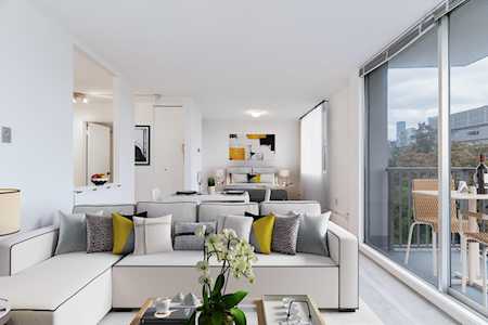 1251 Cardero Street #806 Vancouver, BC V5Z 4G8