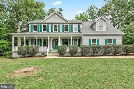 4215 Oakhill Rd Fredericksburg, VA 22408
