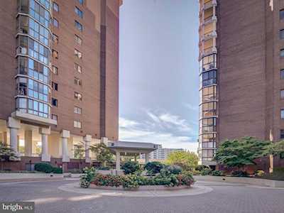 1600 Oak St N #1733 Arlington, VA 22209