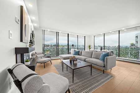 140 E Keith Road #1003 North Vancouver, BC V7L 4M9