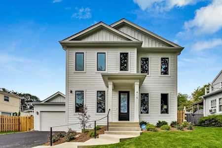 415 Windsor Terrace Libertyville, IL 60048