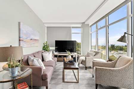 728 W 8th Avenue #603 Vancouver, BC V5Z 0B8