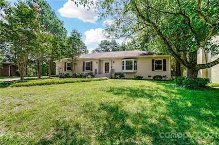 2522 Tower Ct Charlotte, NC 28209