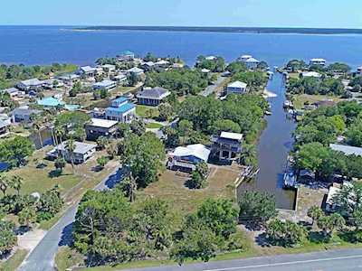 12 Blue Heron Way Ochlockonee Bay, FL 32346