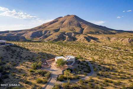 6774 Desert Blossom Rd Las Cruces, NM 88007
