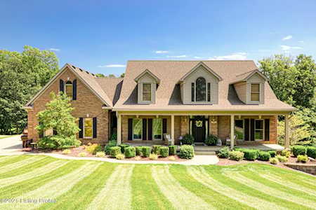 258 White Oak Dr Mt Washington, KY 40047