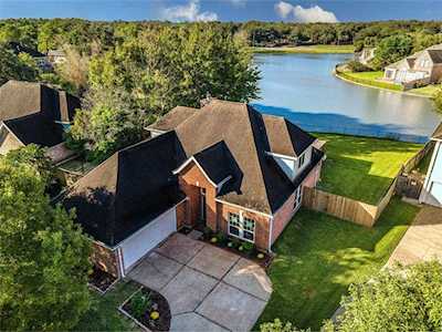 2322 Planters St Sugar Land, TX 77479