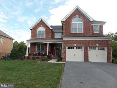 3902 Rolling Paddock Dr Upper Marlboro, MD 20772