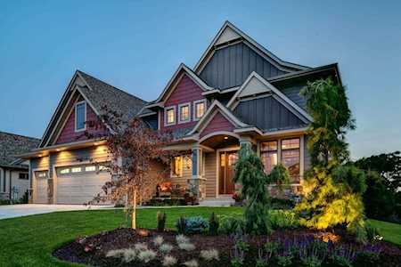 1577 Sparrow Road Waconia, MN 55387