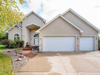 16800 Interlachen Court Lakeville, MN 55044