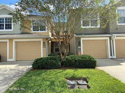 6567 White Blossom Cir Jacksonville, FL 32258