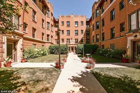 7715 N Hermitage Ave #2I Chicago, IL 60626
