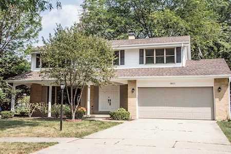 6S221 Country Dr Naperville, IL 60540