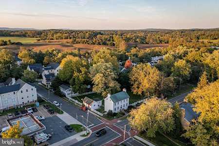 300 Washington St E Middleburg, VA 20117