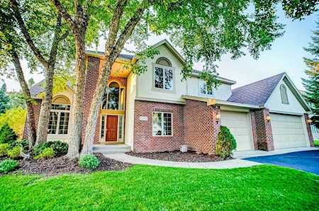 10195 Gristmill Ridge Eden Prairie, MN 55347