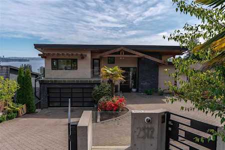 2512 Palmerston Avenue West Vancouver, BC V7V 2W5