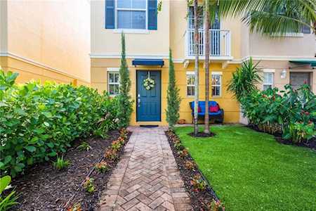 510 NE 7th Ave #510-1 Fort Lauderdale, FL 33301