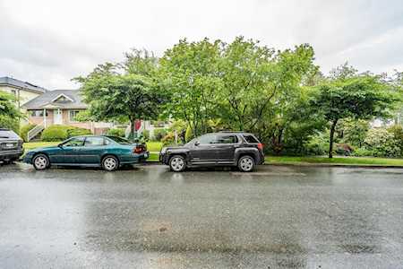 3478 Pandora Street Vancouver, BC V5K 1W8