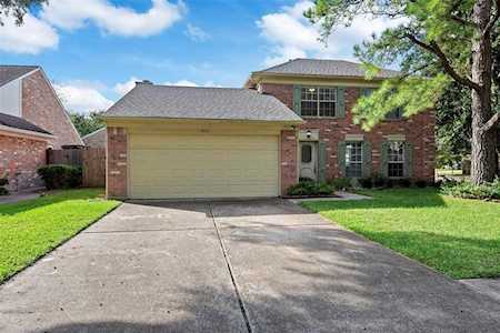 13515 Leedwick Dr Houston, TX 77041