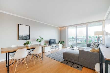 4353 Halifax Street #1602 Burnaby, BC V5C 5Z4