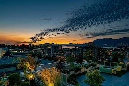 1675 W 8th Avenue #902 Vancouver, BC V6J 0A8