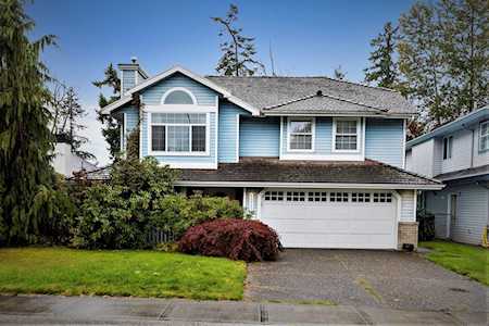 23627 Tamarack Lane Maple Ridge, BC V2W 1B3